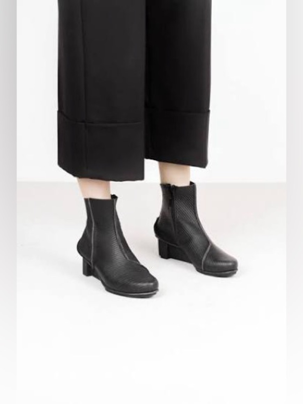 Trippen Mere Bootie Black Leather Size 39